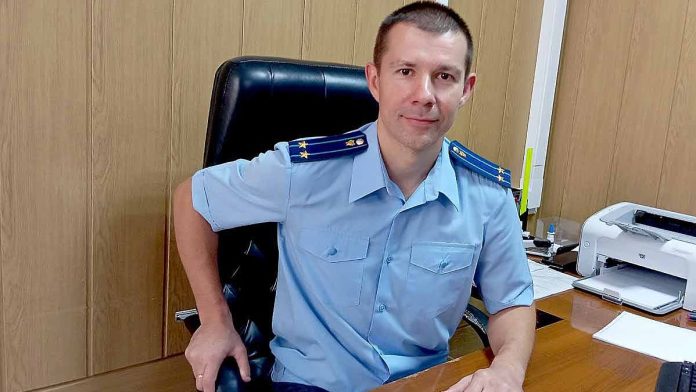 Прокурор Александр Собашников