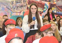 В Новомичуринске старшеклассники стали участниками диалога с героями СВО