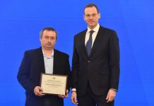 Имя механизатора Алексея Никишина из Пронского округа занесли на областную Доску почета