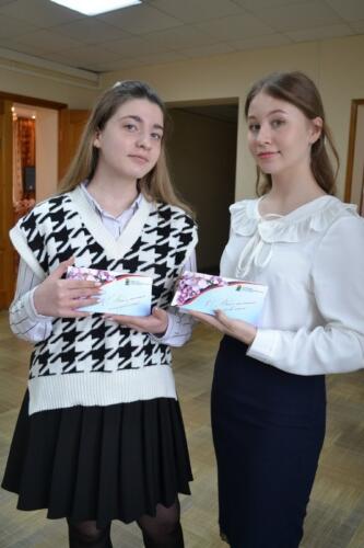 Злана-Саранча-и-Дарья-Колекина-третья-школаDSC 0079
