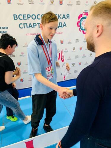 НАГРАЖДЕНИЕ-ВИКТОРА-ДОРОФЕЕВА